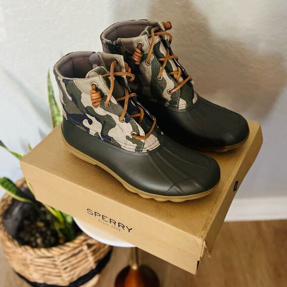 SPERRY TOP-SIDER Syren Gulf Camo Duck Toe Boot, Rain Boot, Green Camo, 8.5, NWT - Picture 1 of 16